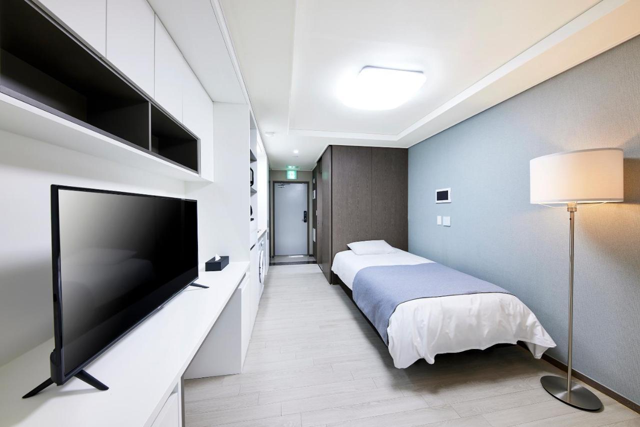 Bridge Residence Hotel Seogwipo Eksteriør billede